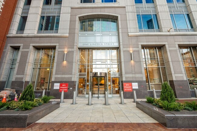 Building Photo - 88 Kingston St