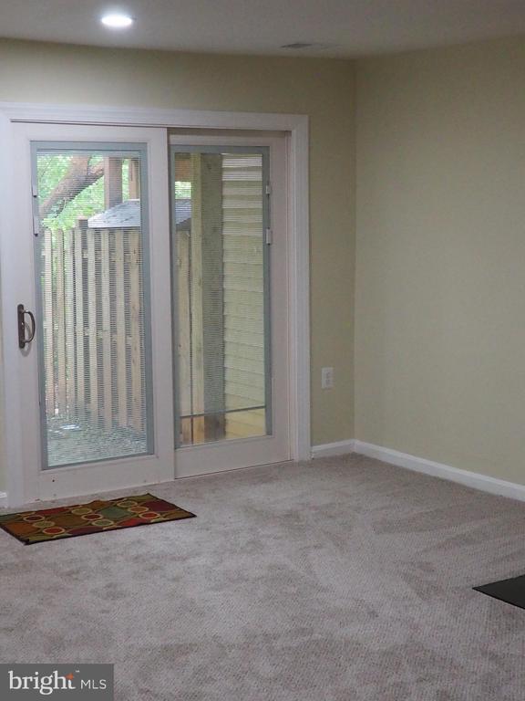 Building Photo - 5711 Crownleigh Ct