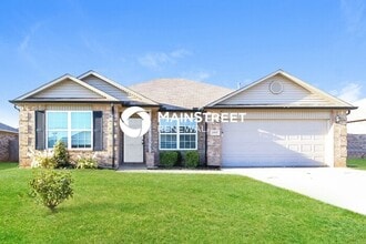 Building Photo - 4 Bedroom Pet-Friendly Home in Mustang, OK with Main Street Renewal