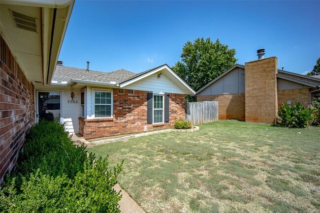 Building Photo - 2605 Pennington Ave