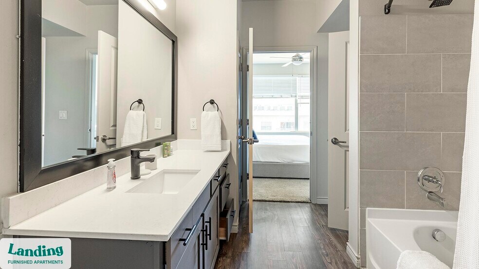 Building Photo - 750 Fort Worth Ave