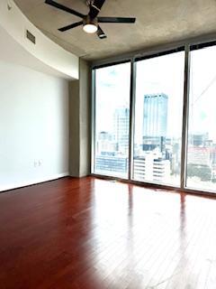 Building Photo - 777 N Ashley Dr