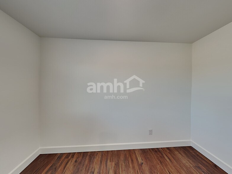 Building Photo - 100 Island Plumeria Ln