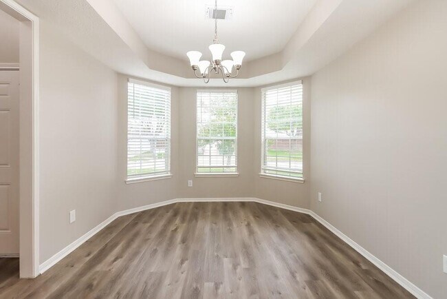 Building Photo - 322 Billingford Dr