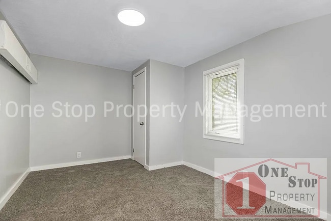 Building Photo - Charming 4-bedroom, 2-bath in Kansas City