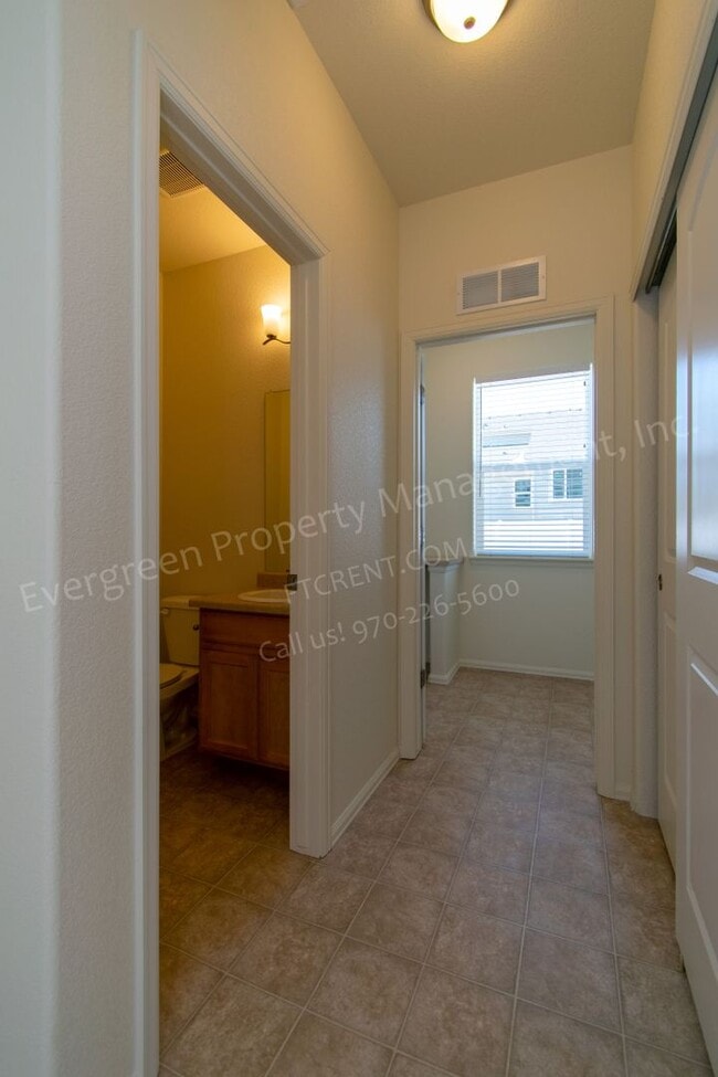 Building Photo - 1709 102nd Ave