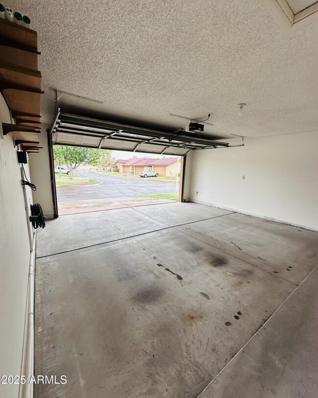 Building Photo - 12234 S Shoshoni Dr