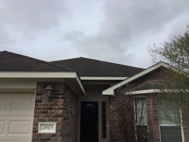 Building Photo - 2803 Seastrand Ln
