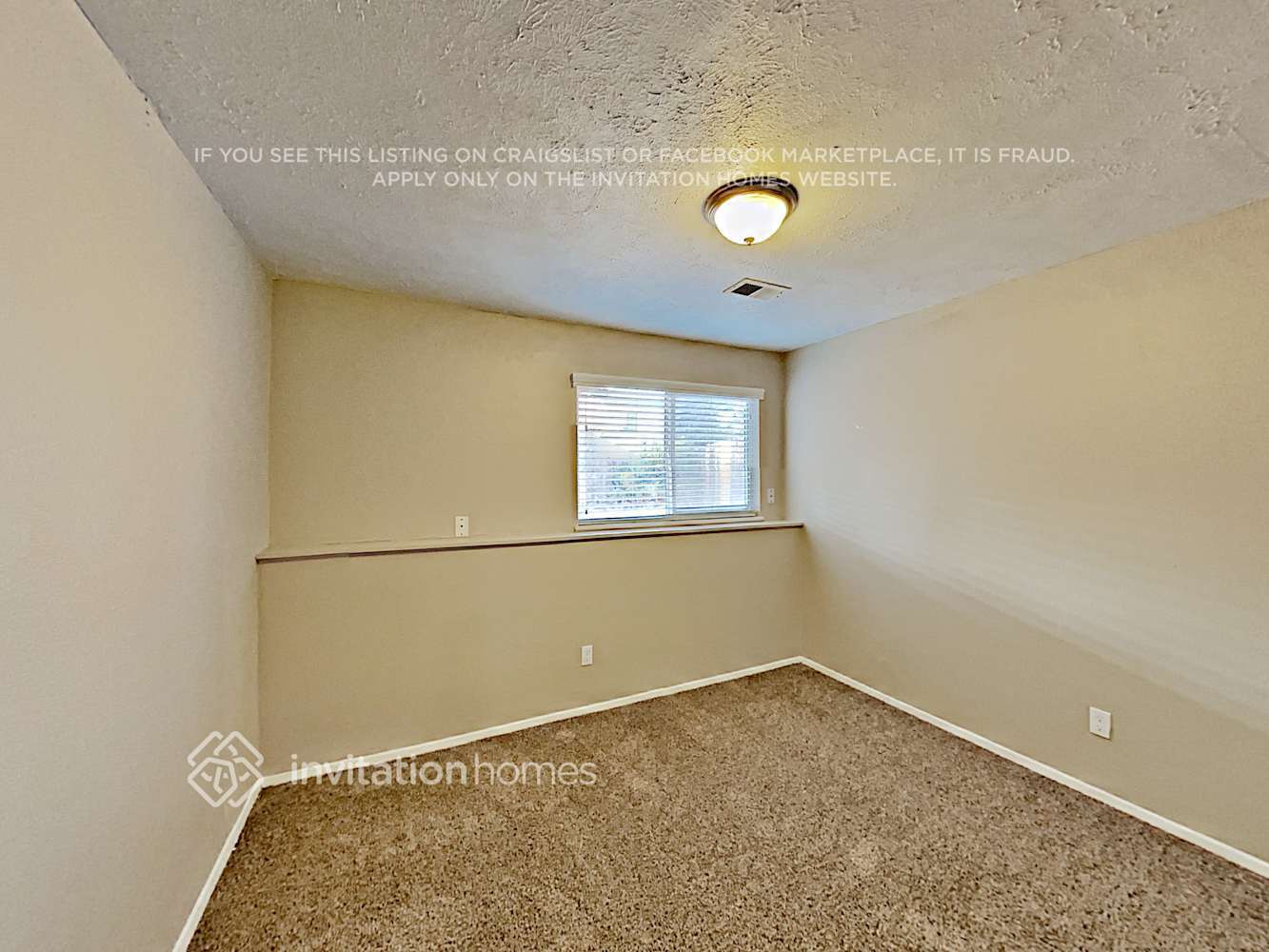 Building Photo - 4880 S Quintero St