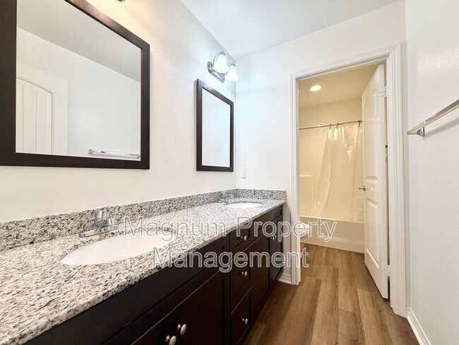 Building Photo - 34124 Thistlewood Ave