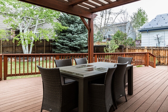 Building Photo - Beautiful and Fresh Updated Four Bedroom Home on a Corner Lot in Rock Creek!