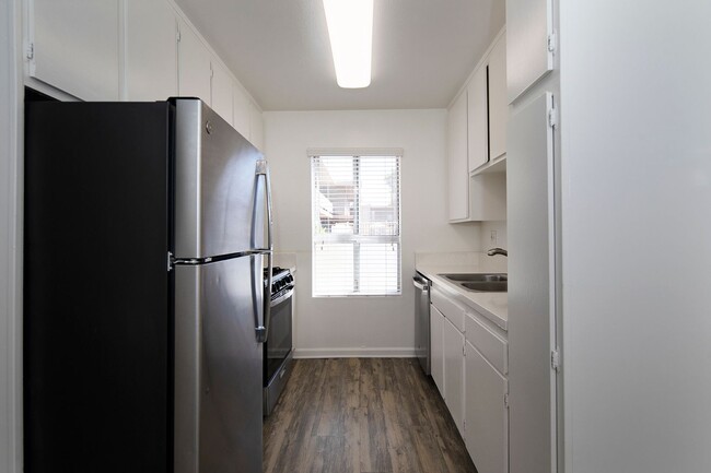 Interior Photo - Trade Winds Apartments