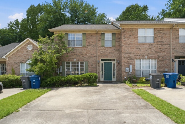 Building Photo - 632 Parkside Cir