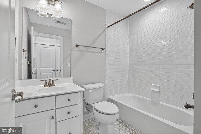 Building Photo - 44692 Collingdale Terrace