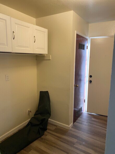 Building Photo - 11752 Slater St