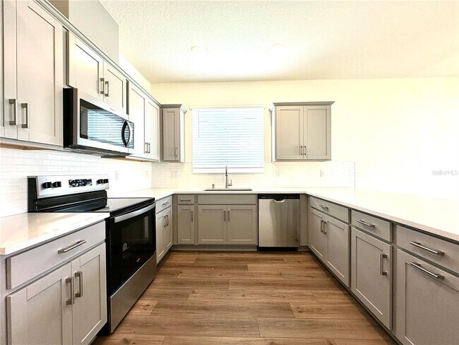 Building Photo - 3296 Rolling Plns Cir