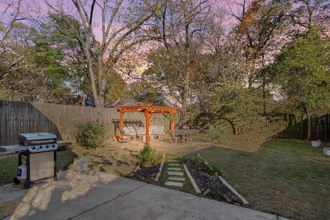 Building Photo - 1044 S Rembert St