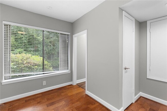 Building Photo - 2875 Torreya Way SE