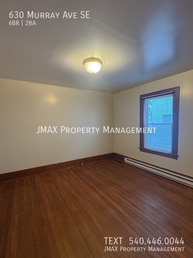 Building Photo - 630 Murray Ave SE