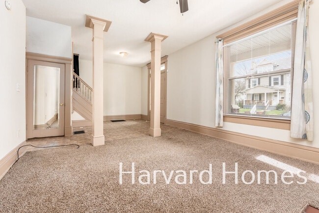 Building Photo - 131 Midland Ave