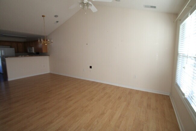 Building Photo - 1555 Tiana Way