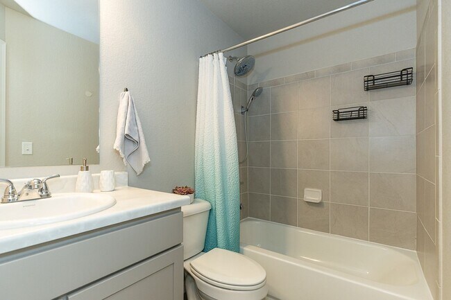 Building Photo - 4535 Samaritan Lp