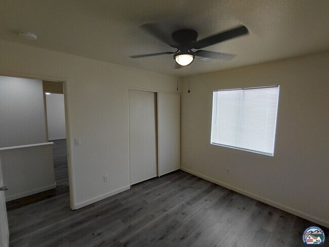 Building Photo - 1019 Olive Way