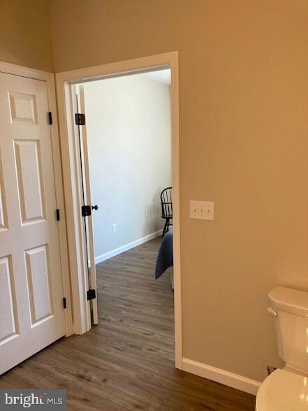 Building Photo - 376 E Main St