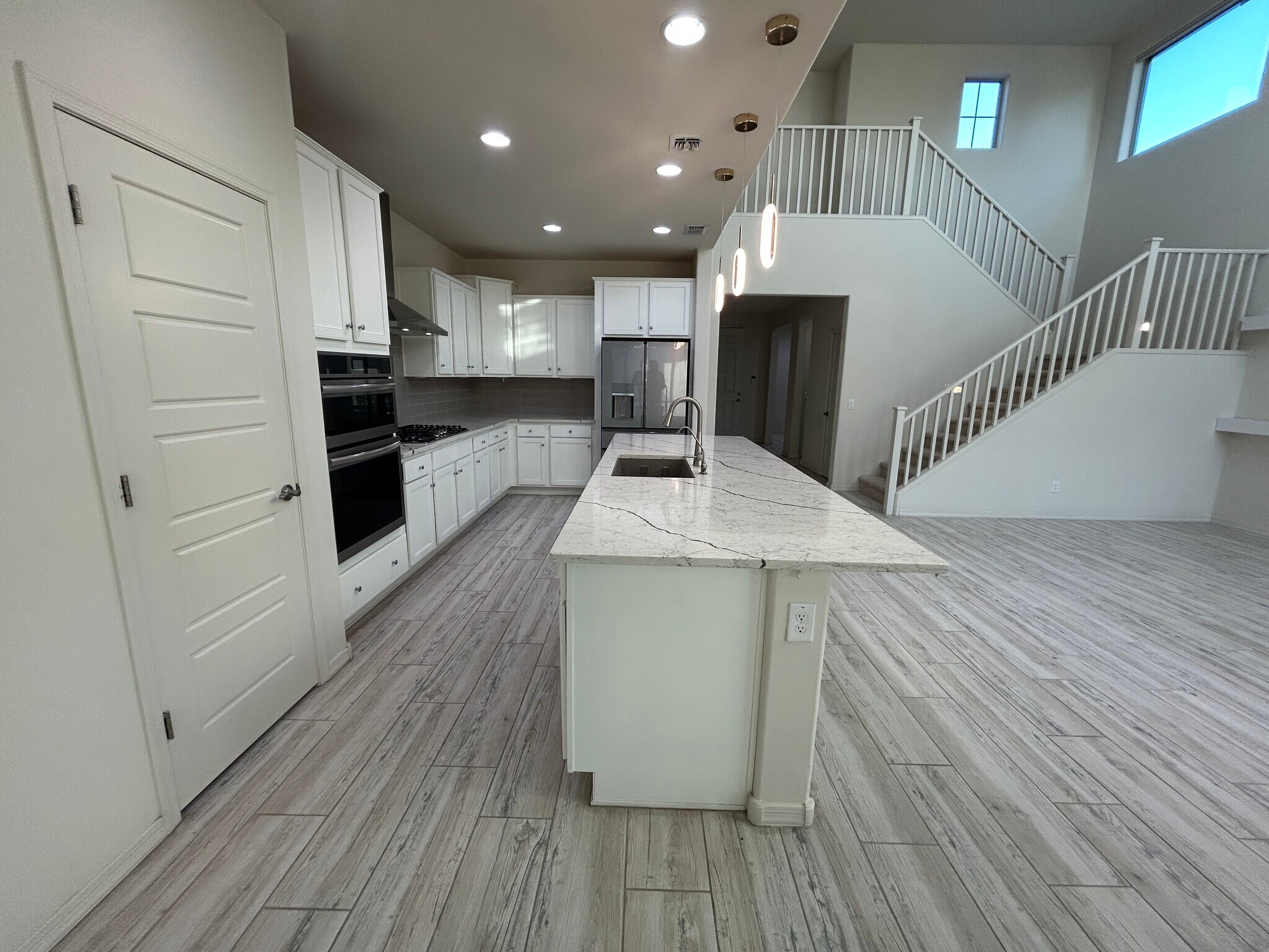 Building Photo - 8909 W Missouri Ave