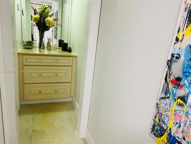 Building Photo - 5225 Collins Ave