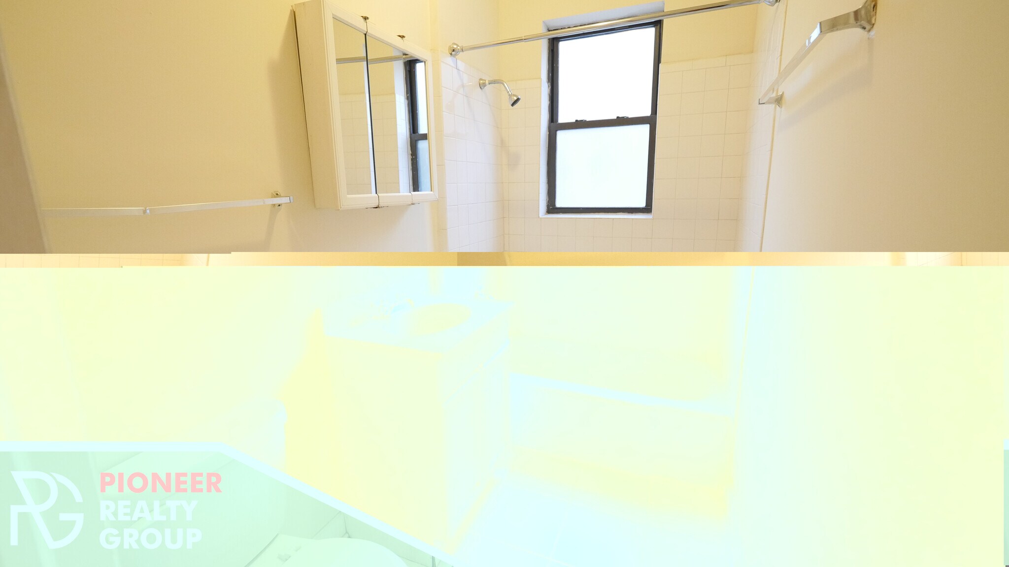 Building Photo - 3732 N Pine Grove Ave