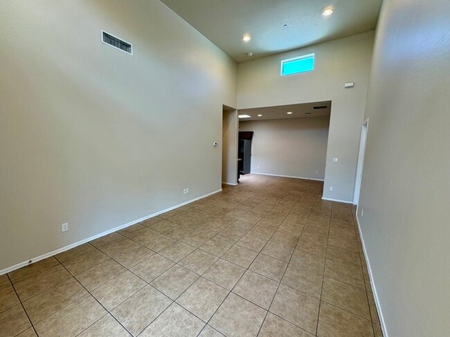 Building Photo - 8940 W Olive Ave