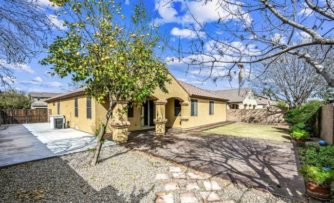 Building Photo - 21429 E Bonanza Way