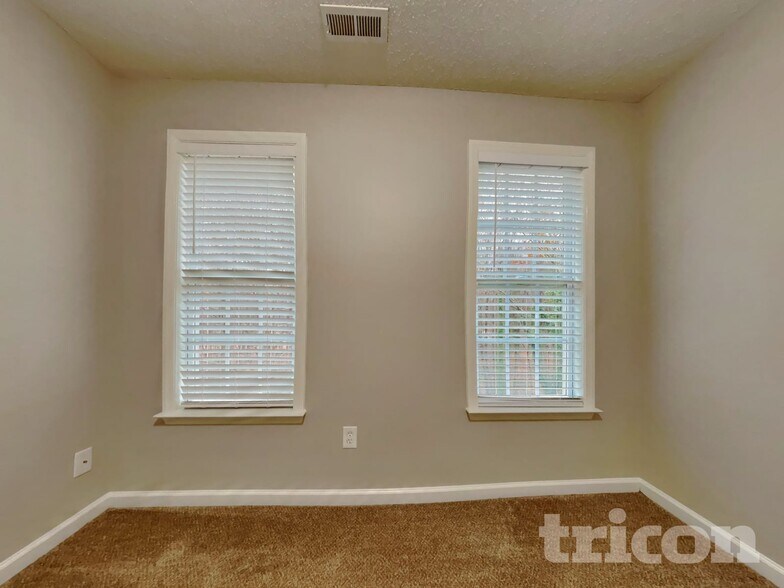 Building Photo - 172 Muirfield Ridge Dr