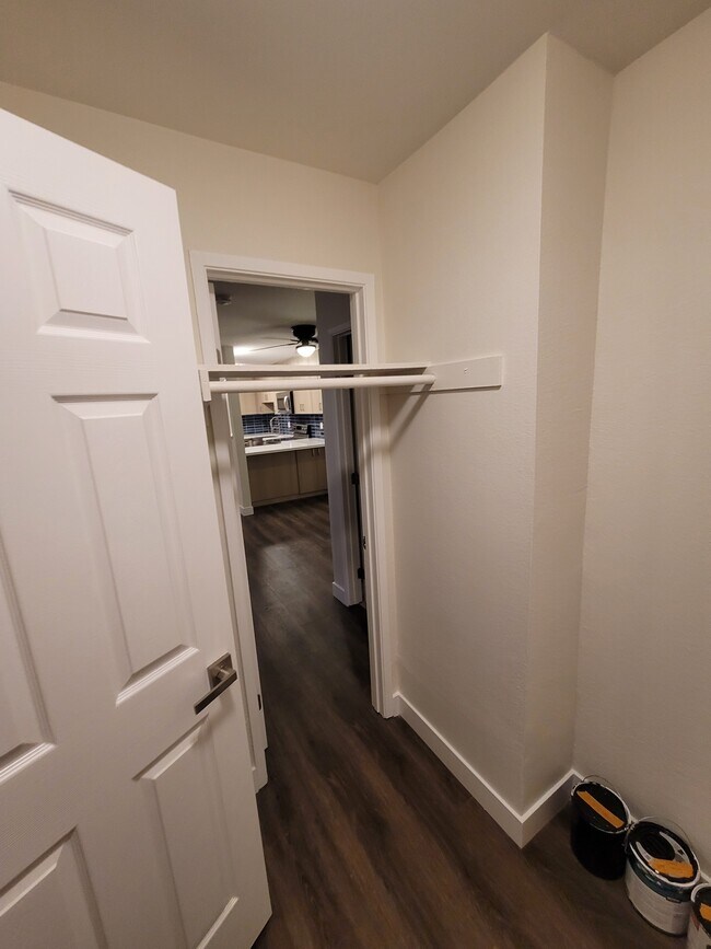 Building Photo - 745 E Bradley Ave