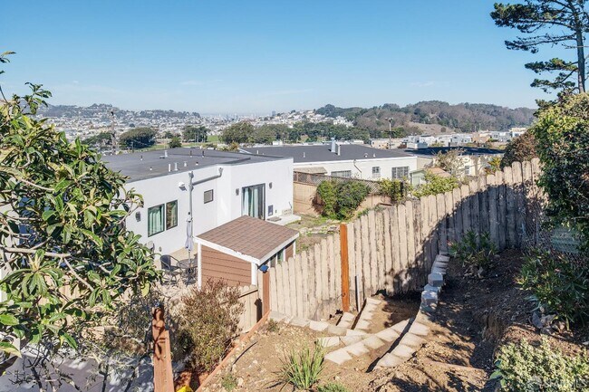 Building Photo - 97 Canyon Dr