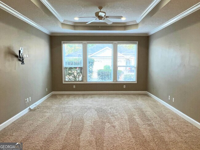 Building Photo - 582 Eagle Blvd