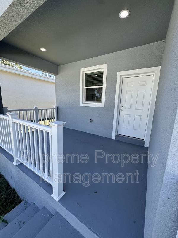 Building Photo - 7008 Madison Ave