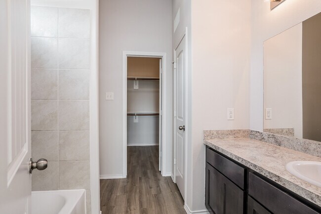 Building Photo - Cypresswood Landing -5034 Giant Sequoia Wa...