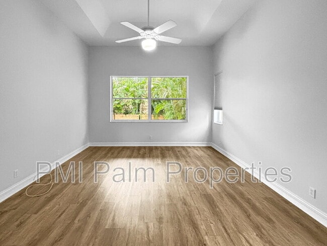 Building Photo - 10293 Allamanda Blvd