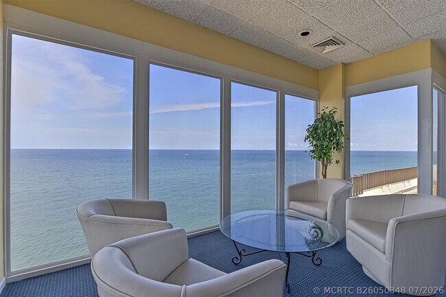 Building Photo - 1370 S Ocean Blvd