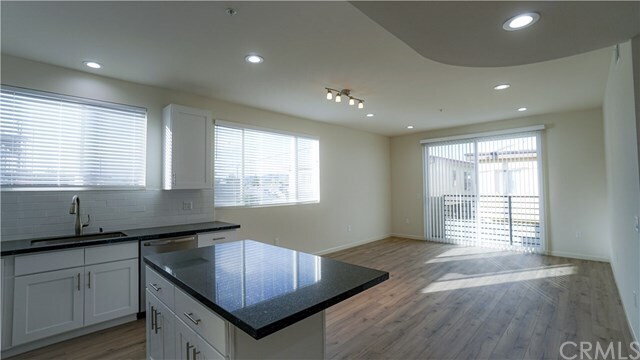 Building Photo - 4543 Saturn St
