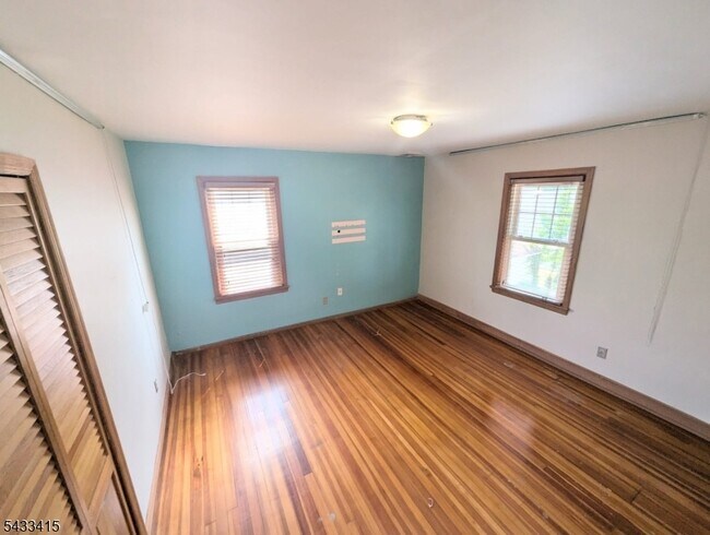 Building Photo - 471 Franklin Ave