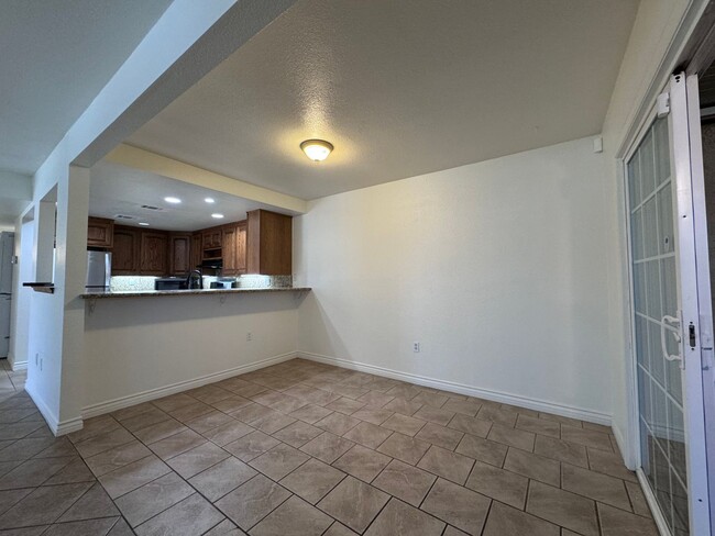 Building Photo - 55+ Single Story Condo in Hemet - HALF OFF...