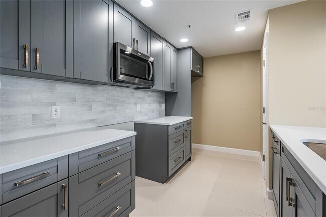 Building Photo - 345 Bayshore Blvd