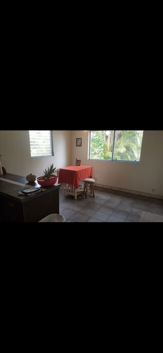 Building Photo - 16-2076-2076 King Kamehameha Blvd