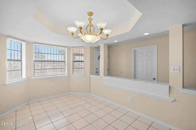 Building Photo - 5640 Van Horn Dr