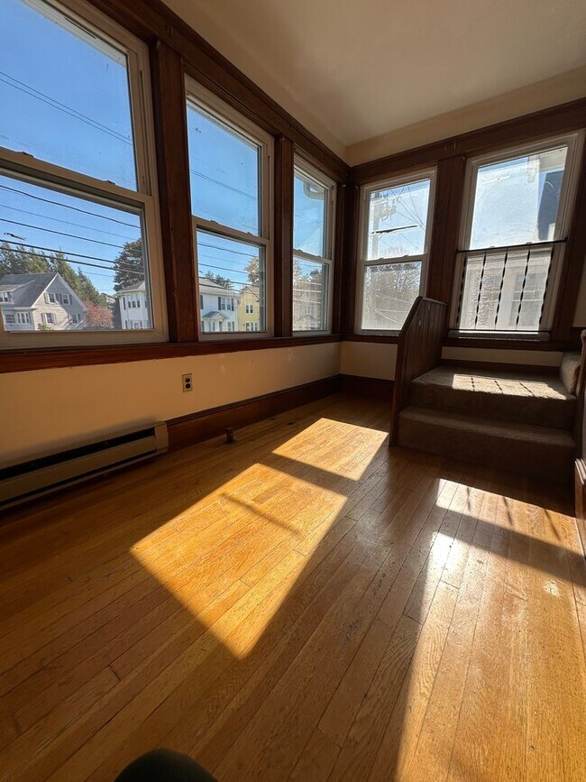 Primary Photo - 229-231 Independence Ave