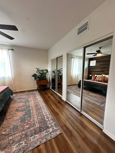 Building Photo - 732 Portside Pl