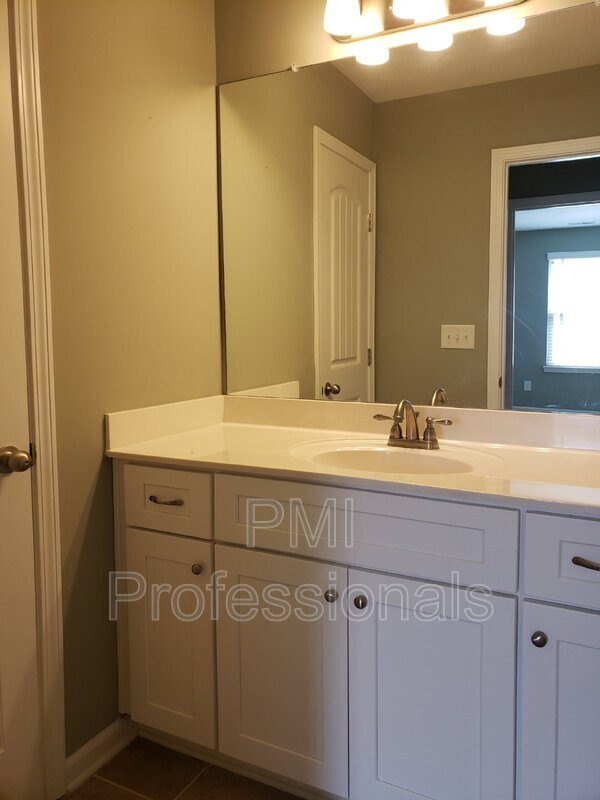 Building Photo - 2293 Cason Ln